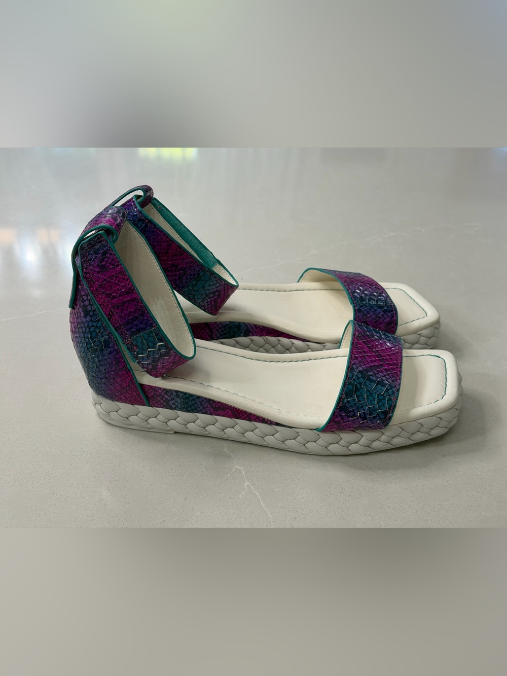 New SARTO by Franco Sarto Tiana Snake Print Platform Wedge Sandals Fuchsia 9.5M